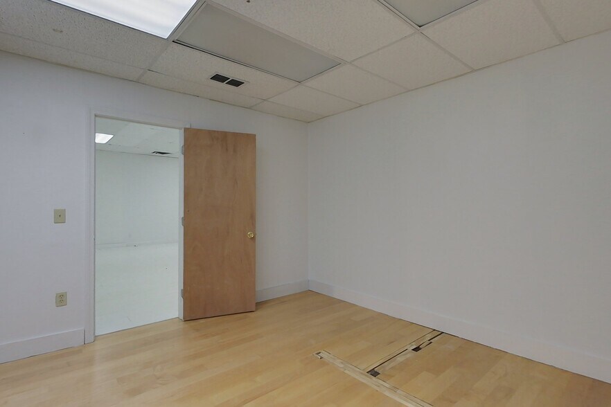 More Photos Of 152 Main St, Pepperell General Retail For Lease