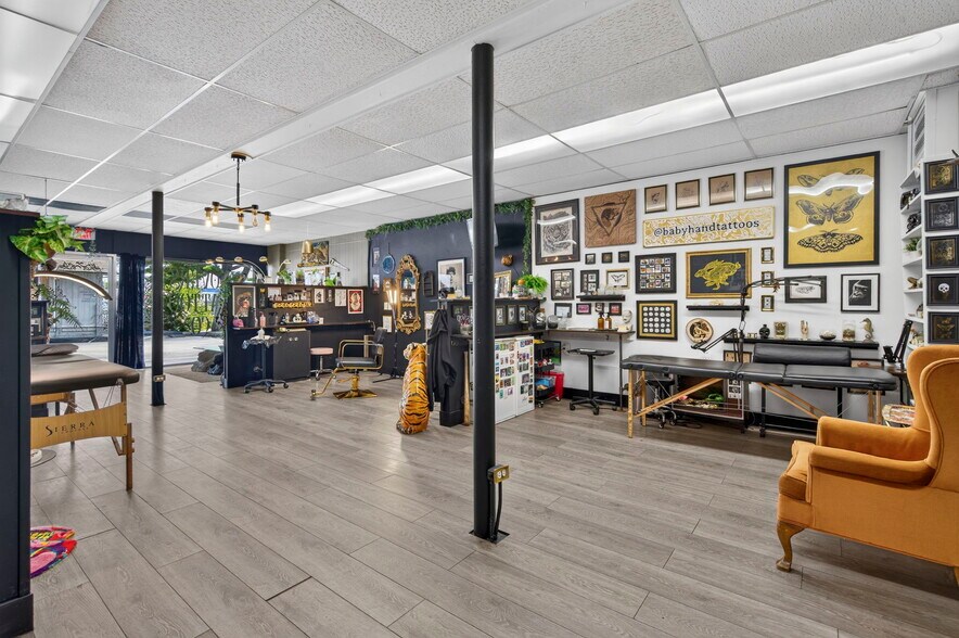 More Photos Of 1950 S Glenstone Ave, Springfield Storefront For Sale