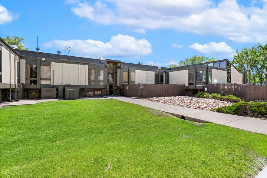 More Photos Of 5050 Edison Ave, Colorado Springs Office For Sale