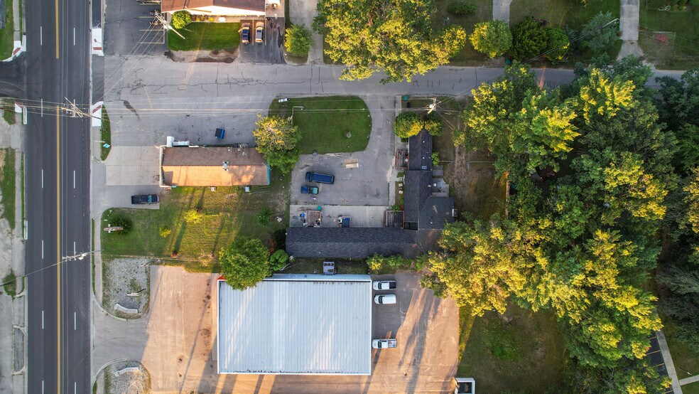 More Photos Of 2989 W Houghton Lake Dr, Houghton Lake Apartments For Sale