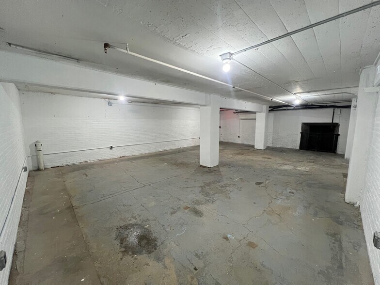 More Photos Of 190 Christopher Columbus Dr, Jersey City Office Residential For Lease