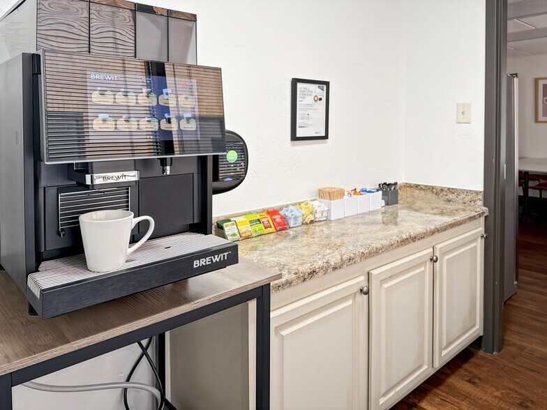 More Photos Of 301 S Polk St, Amarillo Coworking Space