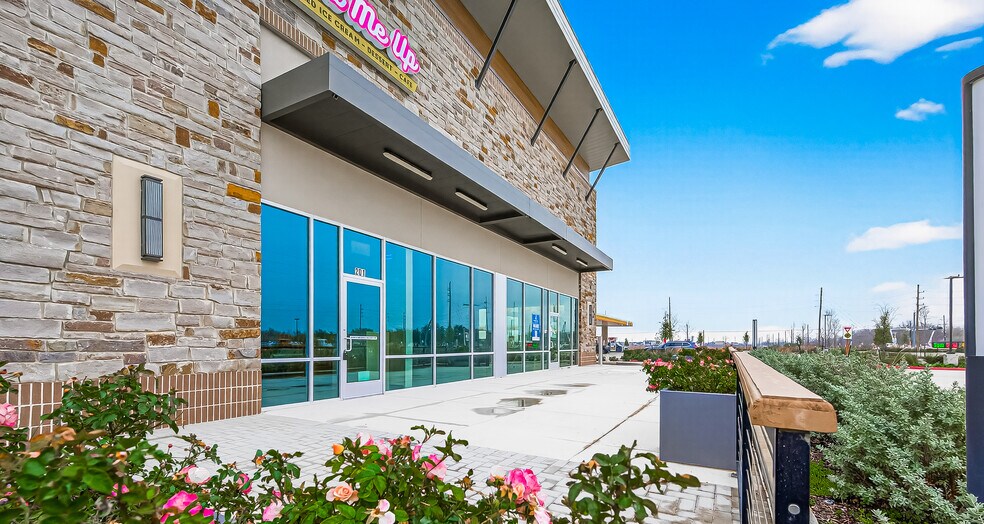 More Photos Of 2310 Harlem Rd, Richmond General Retail For Lease