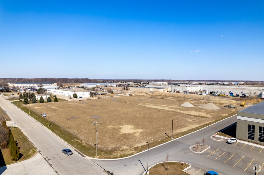 More Photos Of 50570 Birch Dr, Shelby Township Manufacturing For Lease