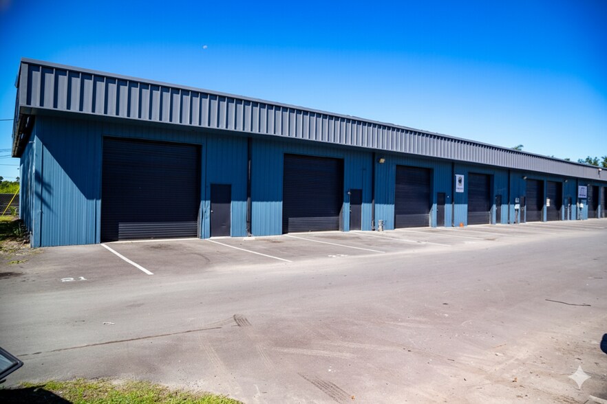 More Photos Of 401 Enterprise St, Ocoee Industrial For Lease