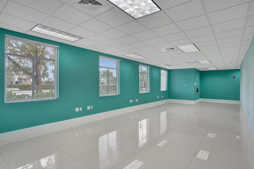 More Photos Of 15620 SW 29th St, Miramar Medical For Sale