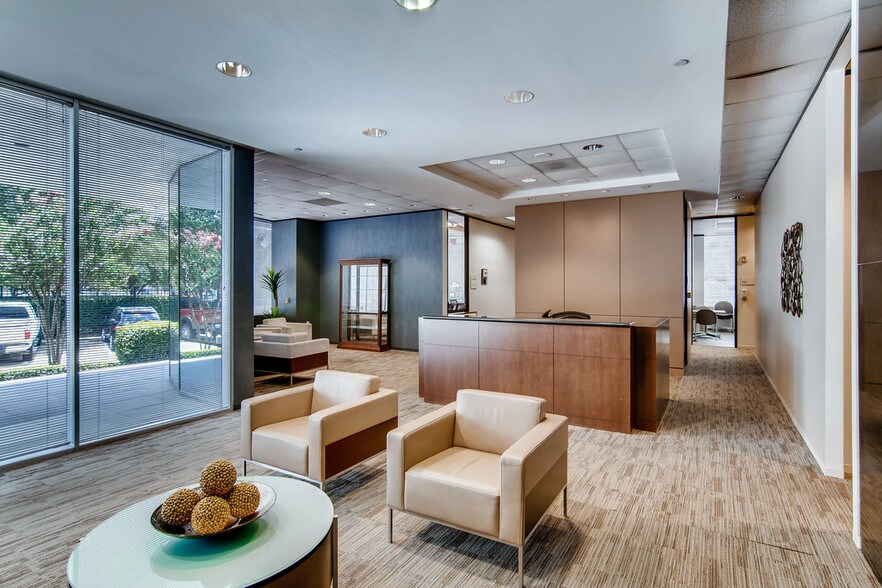 More Photos Of 100 Glenborough Dr, Houston Office For Lease