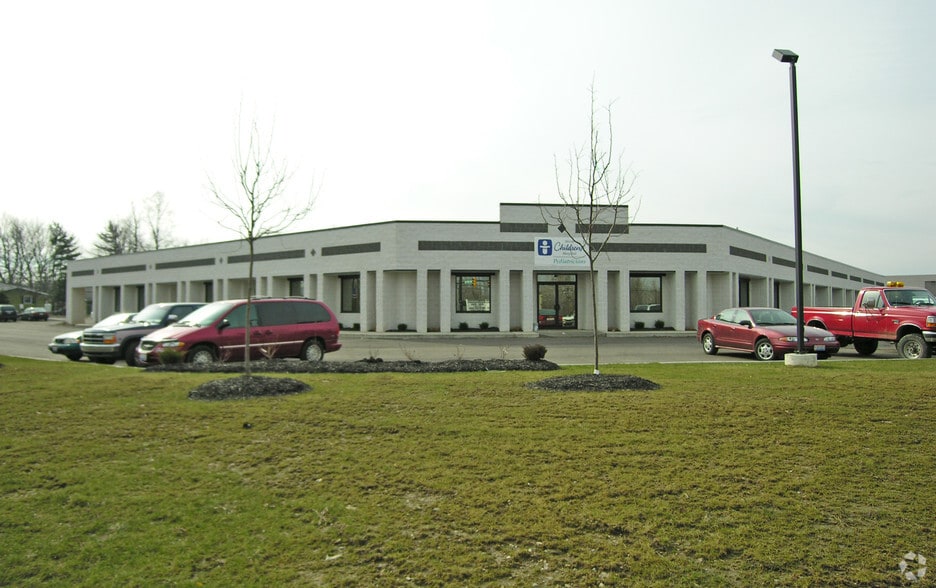 More Photos Of 8252 Darrow Rd, Twinsburg Flex For Lease