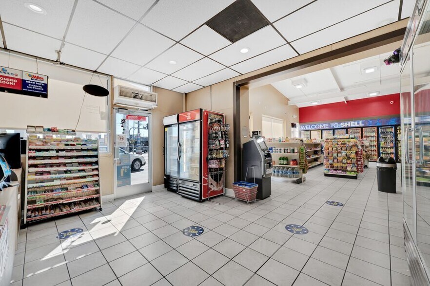 More Photos Of 1541 S Central Ave, Los Angeles General Retail For Sale