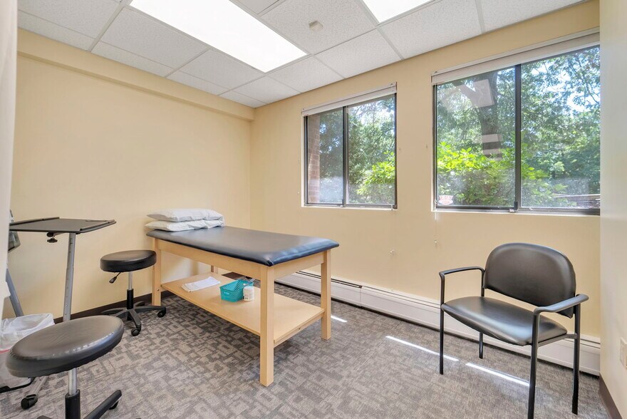 More Photos Of 99 Dutch Hill Rd, Orangeburg Medical For Sale