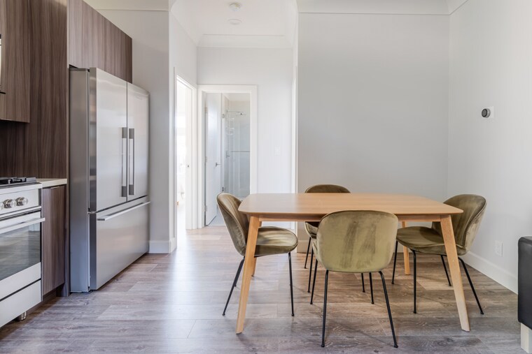 More Photos Of 251 Middlefield Rd, Palo Alto Apartments For Sale