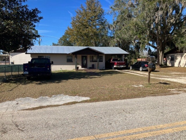 Primary Photo Of 370 SE Craig Ave, Lake City Office For Lease