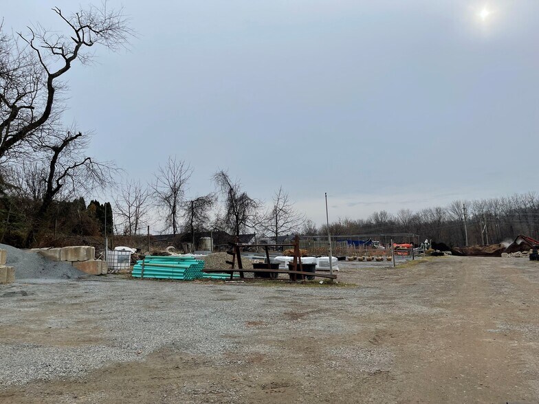 More Photos Of 1473 US Highway 22 E, Annandale Land For Lease