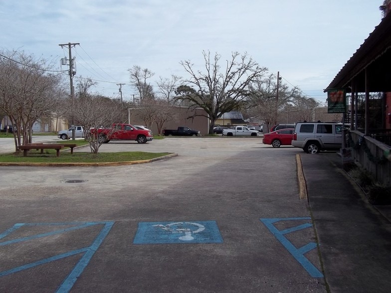 More Photos Of 1808 Front St, Slidell Office For Lease