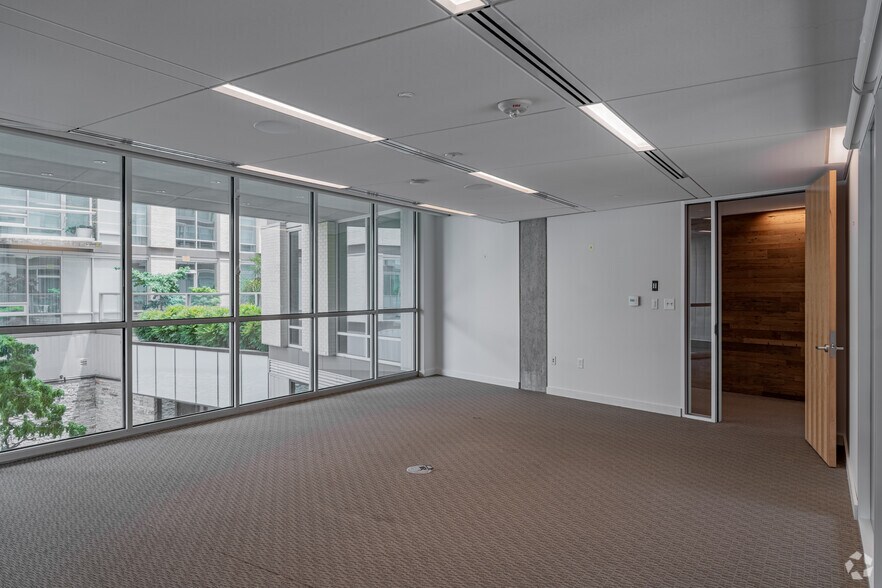 More Photos Of 601 W Rosemary St, Chapel Hill Apartments For Sale