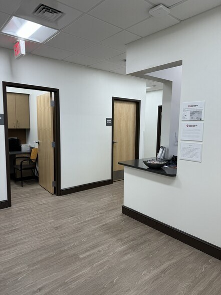 More Photos Of 19580 Cochran Blvd, Port Charlotte Freestanding For Lease