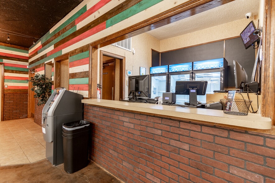 More Photos Of 120 NW 304 Loop, Crockett Daycare Center For Sale