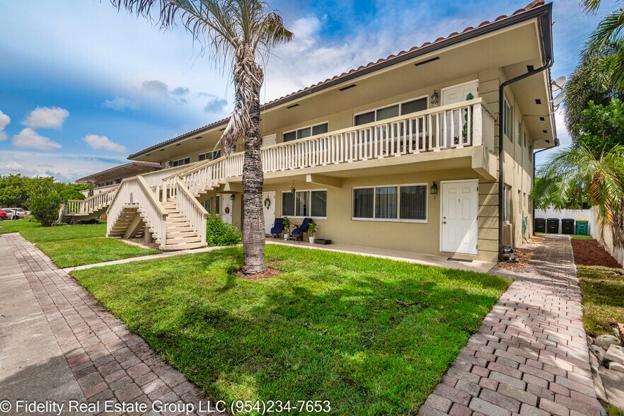 More Photos Of 2131 NE 40th Ct, Lighthouse Point Apartments For Sale