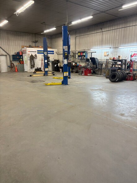 More Photos Of 210 W Cole St, Moundridge General Retail For Sale