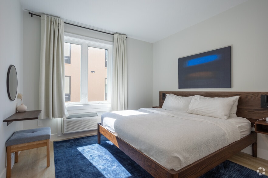 More Photos Of 232 East State St, Traverse City Apartments For Sale