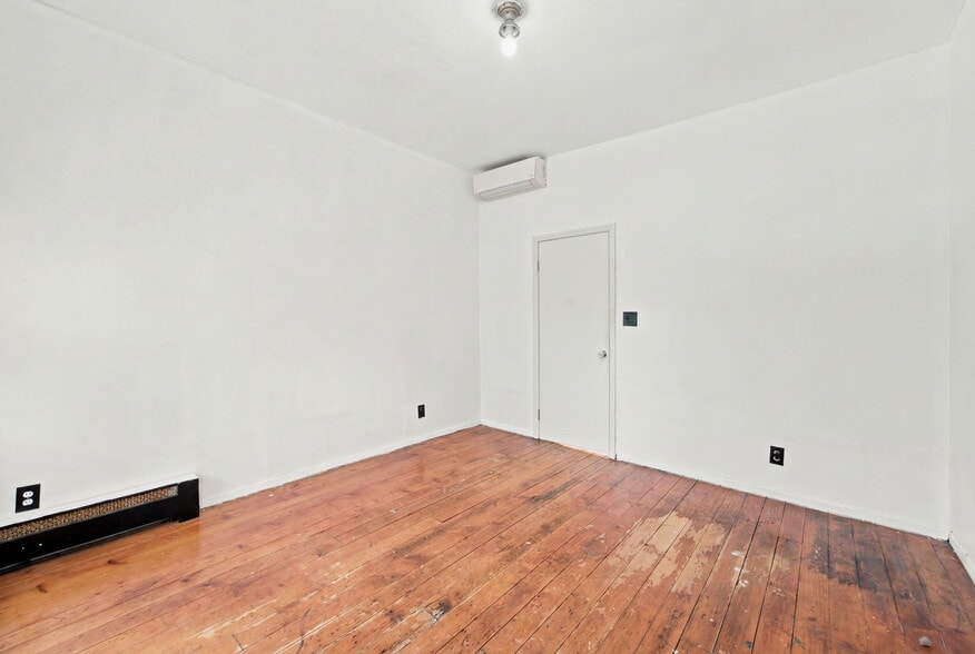 More Photos Of 251 Graham Ave, Brooklyn Storefront Retail Residential For Sale