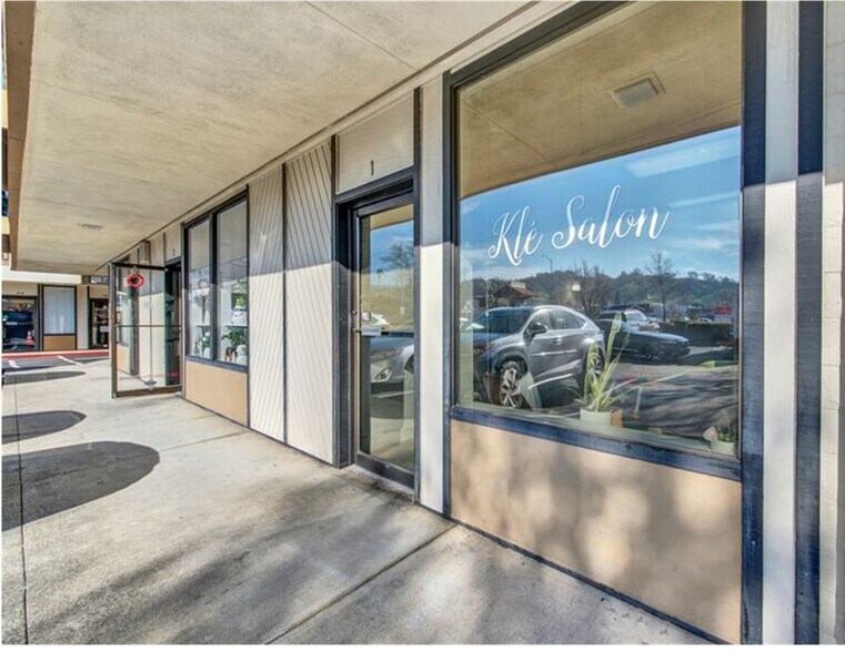 More Photos Of 831 Alamo Dr, Vacaville Unknown For Lease