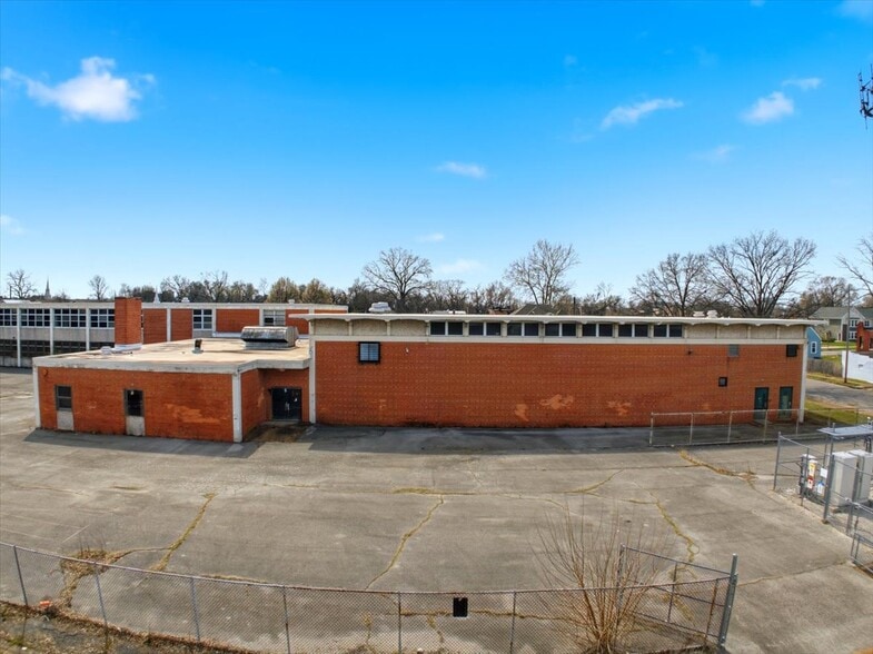 More Photos Of 3923-3955 Saint Ferdinand Ave, Saint Louis Schools For Sale