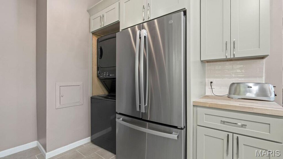 More Photos Of 35 Walkers Cay Drive, Osage Beach Apartments For Sale