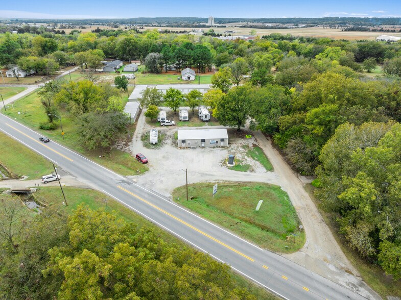 More Photos Of , Holdenville Specialty For Sale