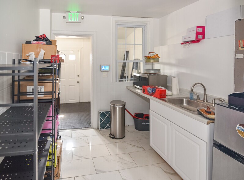 More Photos Of 3549 Chestnut Ave, Baltimore Storefront Retail Residential For Sale