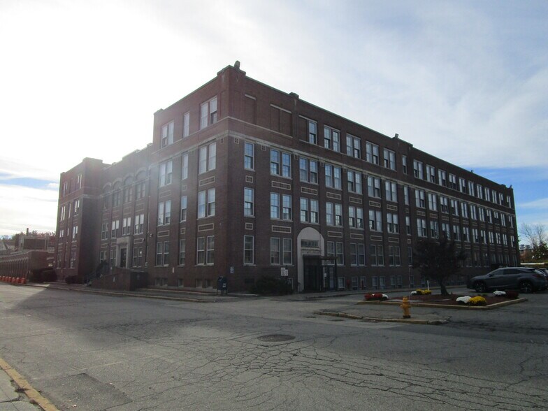 More Photos Of 1 New Bond St, Worcester Office For Lease