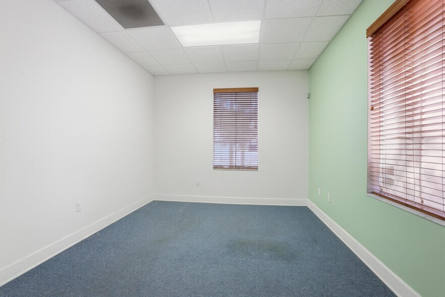 More Photos Of 344 S Woodland Blvd, Deland Office For Sale
