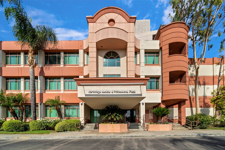 More Photos Of 9535 Reseda Blvd, Northridge Medical For Lease