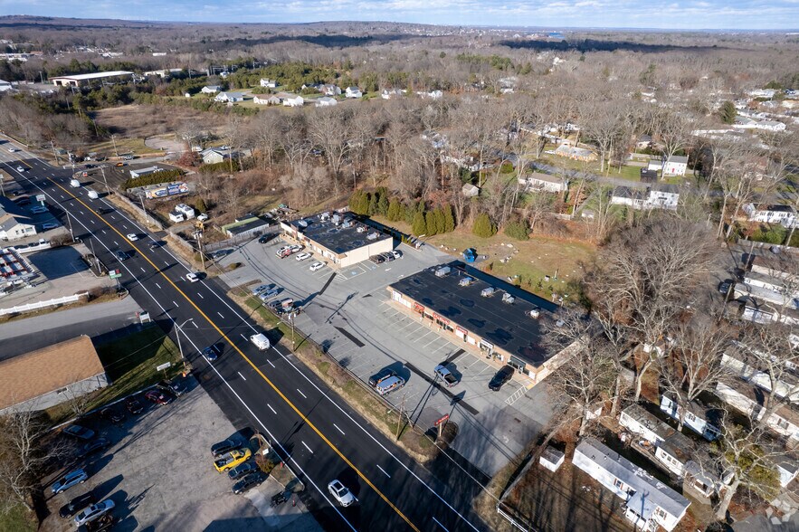 More Photos Of 6166-6198 Post Rd, North Kingstown Unknown For Lease