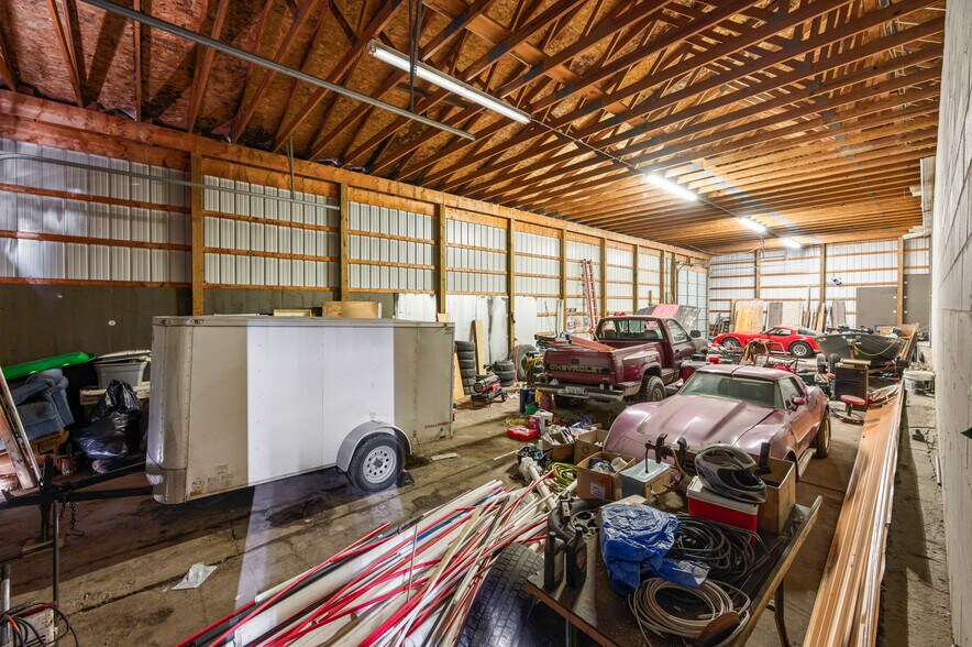 More Photos Of 18470 195th ave, Big Rapids Office For Sale