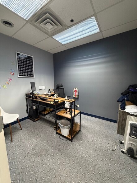 More Photos Of 9133 S Commercial Ave, Chicago Storefront For Sale