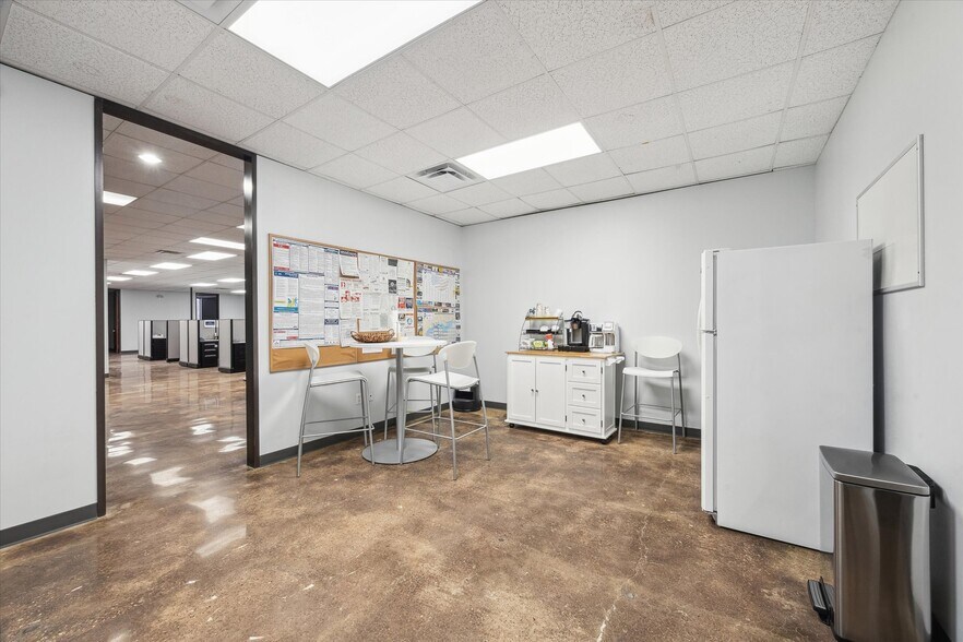 More Photos Of 718 FM 1959 Rd, Houston Medical For Sale