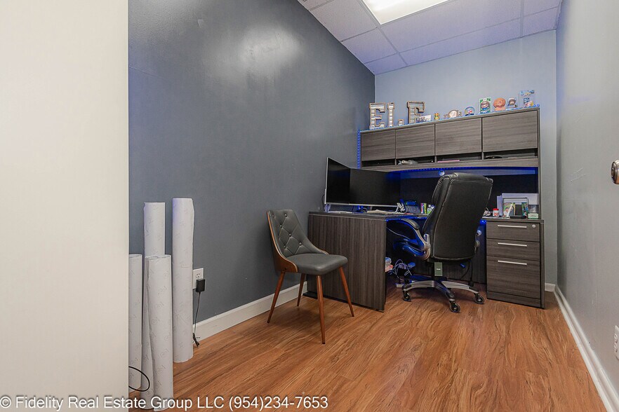 More Photos Of 3650 Coral Ridge Dr, Coral Springs Light Manufacturing For Sale