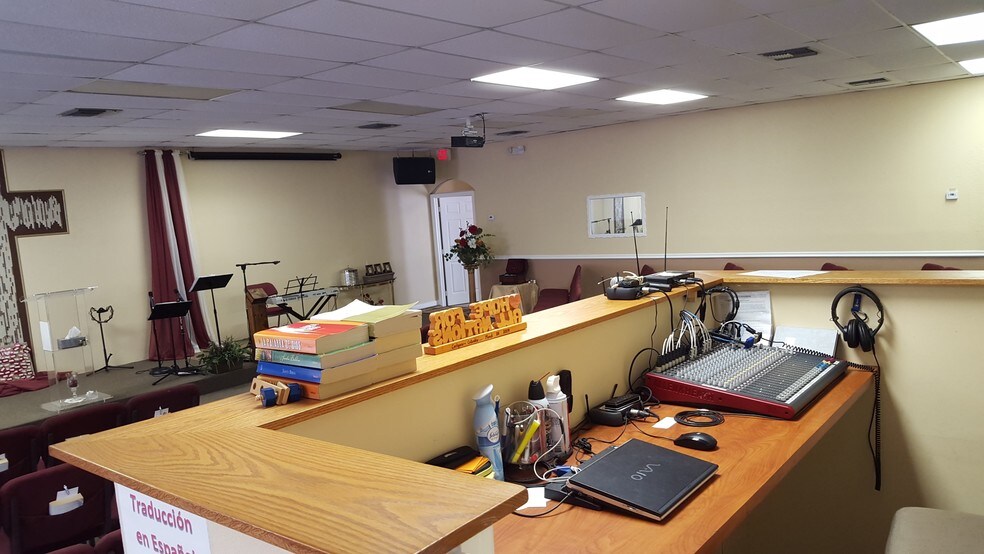 More Photos Of 10250-10352 W Sample Rd, Coral Springs Storefront Retail Office For Sale