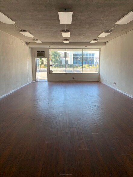 More Photos Of 15873-15879 Amar Rd, La Puente Unknown For Lease