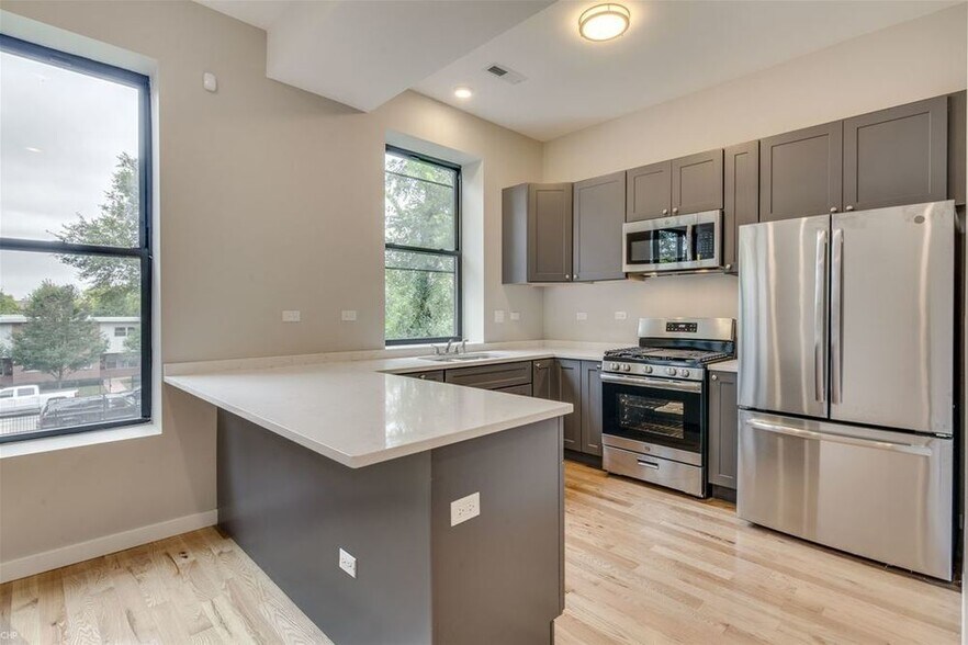 More Photos Of 4525 S Evans Ave, Chicago Apartments For Sale