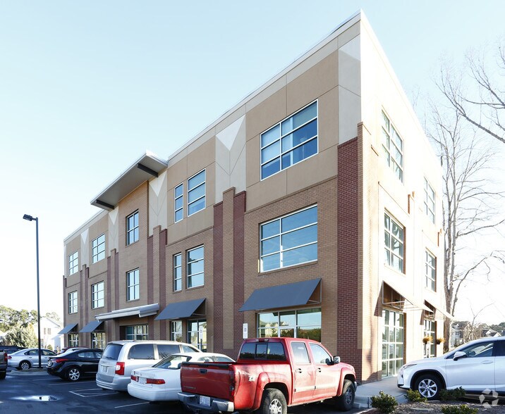 More Photos Of 950 Windy Rd, Apex Medical For Lease