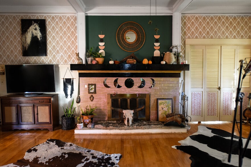 More Photos Of 200 E Vista St, Bisbee Movie Radio TVStudio For Sale