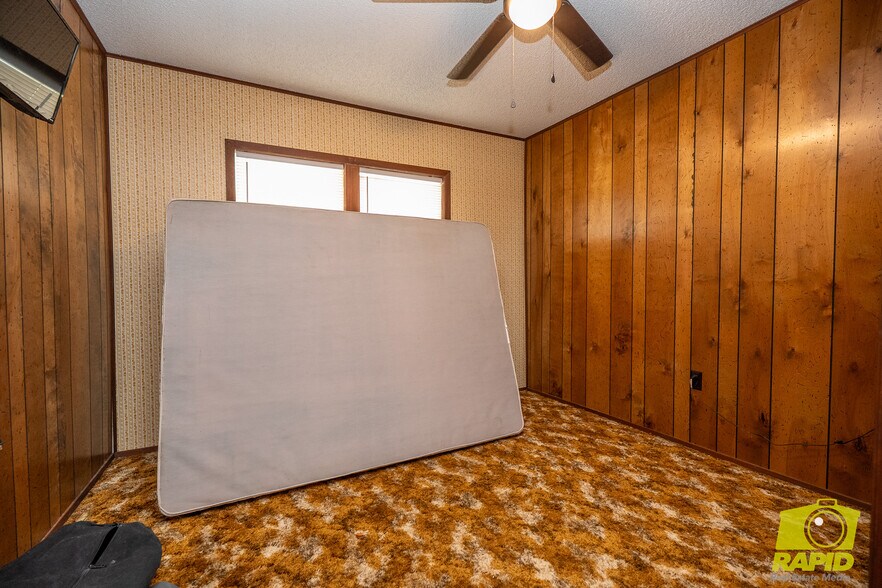 More Photos Of 425 Highland Park, Robert Lee Flex For Sale