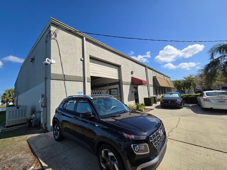 More Photos Of 340 Scarlet Blvd, Oldsmar Manufacturing For Sale