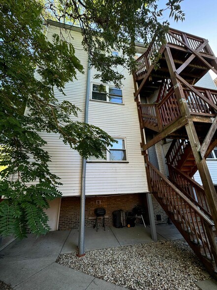 More Photos Of 7250 S Merrill Ave, Chicago Apartments For Sale