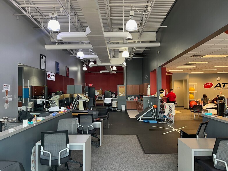 More Photos Of 23915 Main St, Plainfield Unknown For Lease