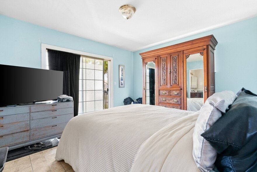 More Photos Of 1708 Hallmark Ln, San Jose Healthcare For Sale