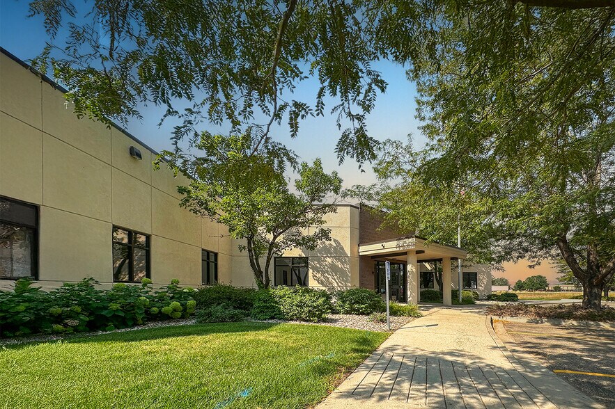 More Photos Of 4557 Denrose Ct, Fort Collins Warehouse For Sale
