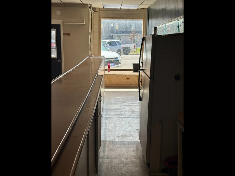 More Photos Of 107 E Jefferson St, Bloomfield Office Residential For Sale